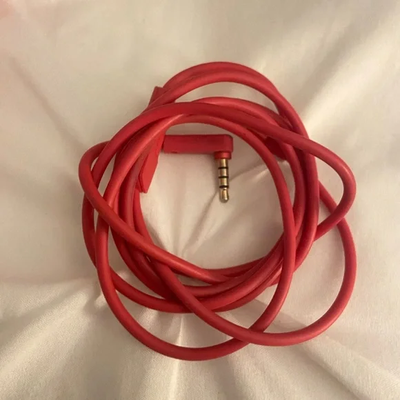Pink Beats Wired Headphones Like-New Conditon